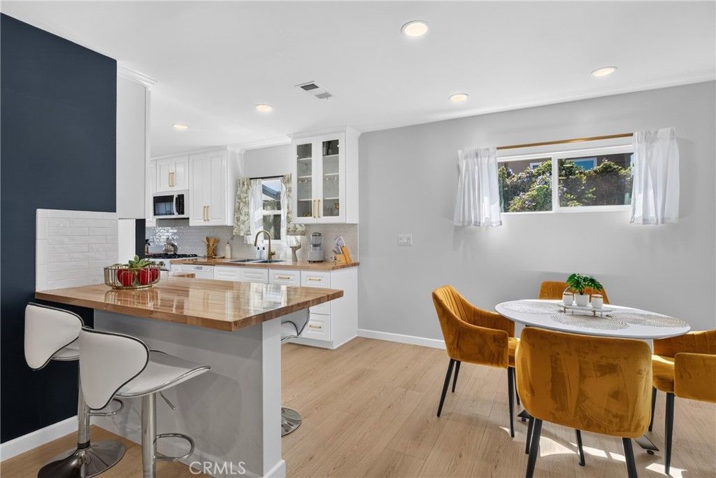 Image 13 of property listing at 619 W Chapman, Placentia, CA 92870