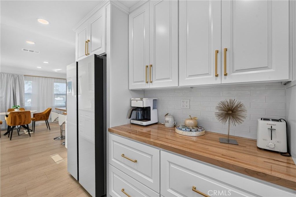 Image 21 of property listing at 619 W Chapman, Placentia, CA 92870