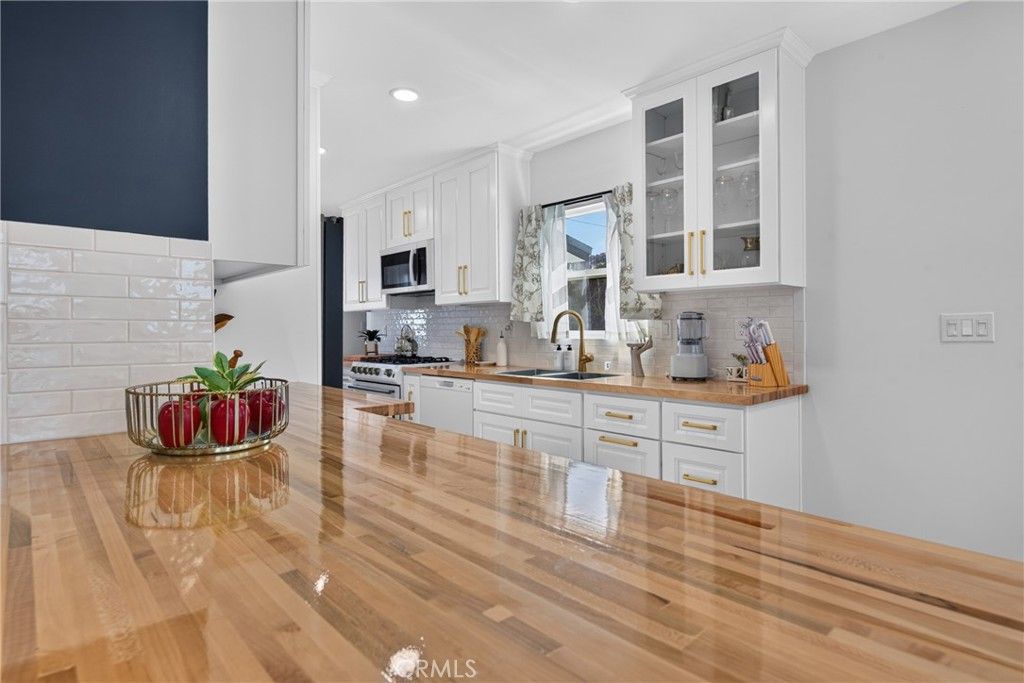 Image 24 of property listing at 619 W Chapman, Placentia, CA 92870