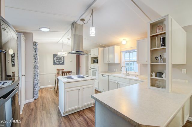 2233 E Behrend Drive 142, Phoenix, AZ 85024