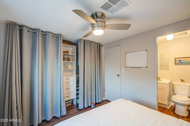 2233 E Behrend Drive 142, Phoenix, AZ 85024