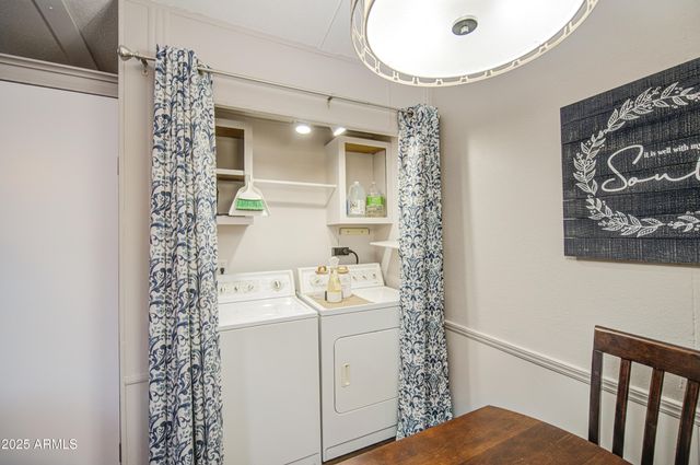 2233 E Behrend Drive 142, Phoenix, AZ 85024