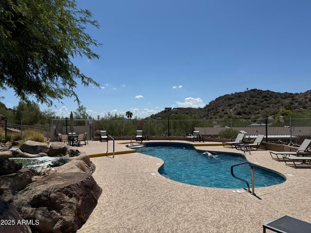 2233 E Behrend Drive 142, Phoenix, AZ 85024