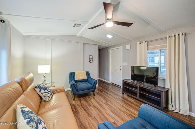 2233 E Behrend Drive 142, Phoenix, AZ 85024