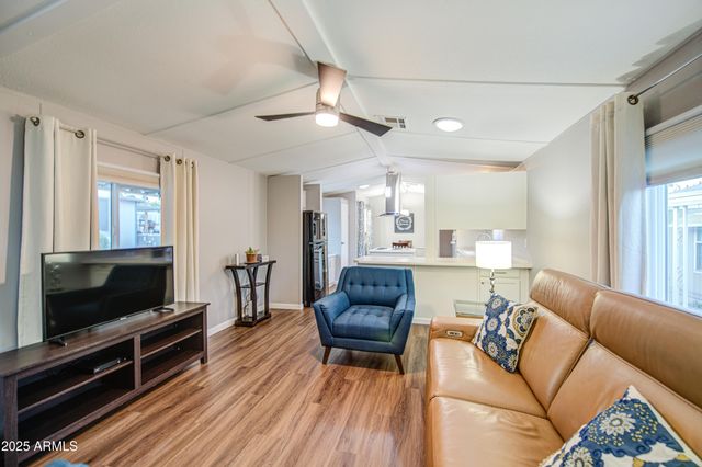 2233 E Behrend Drive 142, Phoenix, AZ 85024