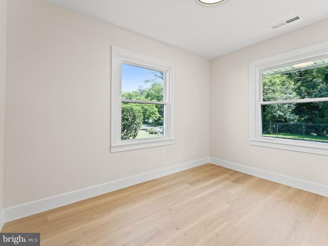 65 BARNWELL LN, Willingboro, NJ 08046