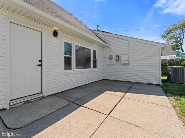65 BARNWELL LN, Willingboro, NJ 08046