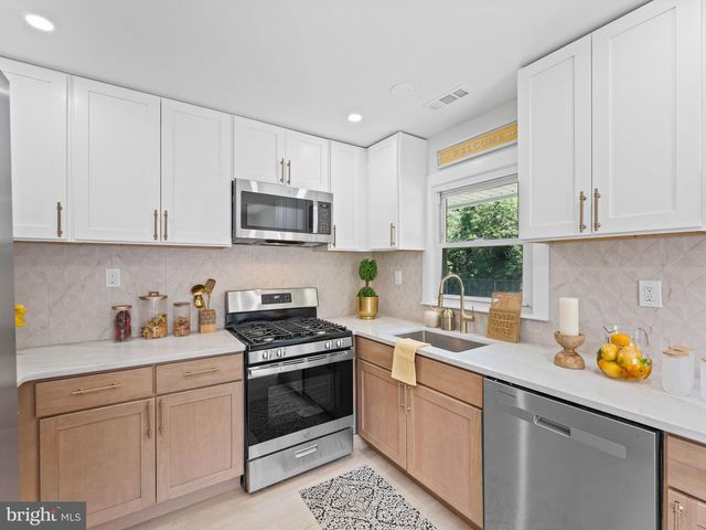 65 BARNWELL LN, Willingboro, NJ 08046