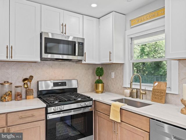 65 BARNWELL LN, Willingboro, NJ 08046