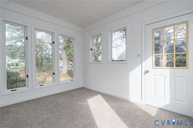 2004 Snead Ave, Colonial Heights, VA 23834