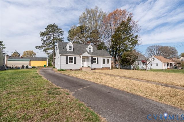 2004 Snead Ave, Colonial Heights, VA 23834