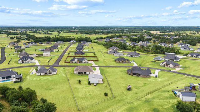 140 Clayton Crossing, Springtown, TX 76082