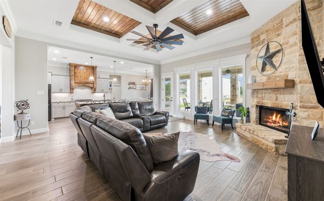 140 Clayton Crossing, Springtown, TX 76082