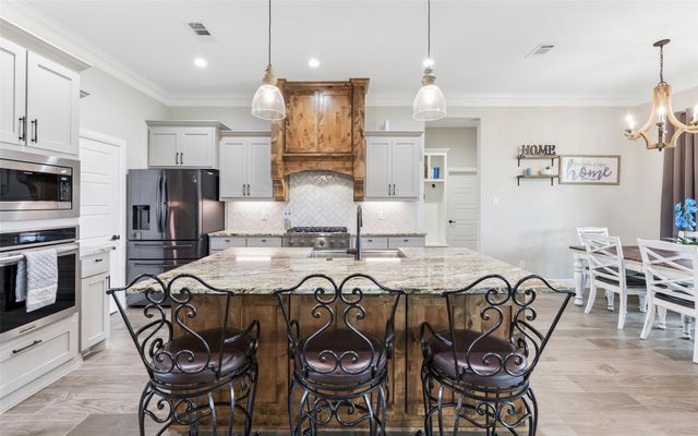 140 Clayton Crossing, Springtown, TX 76082