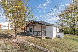 803 S 4th Street, De Soto, MO 63020