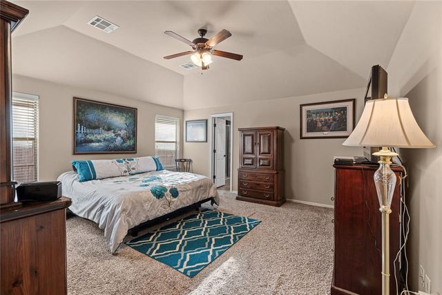 4624 Oasis Lane, Yukon, OK 73099