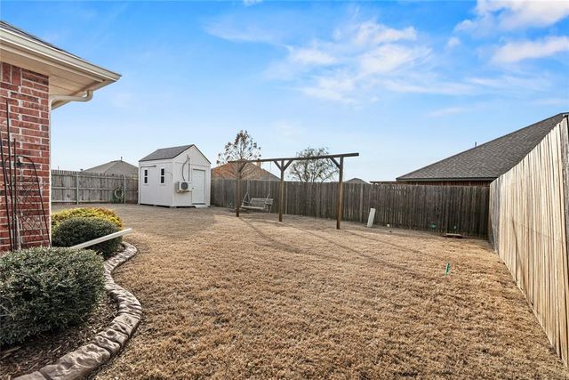 4624 Oasis Lane, Yukon, OK 73099