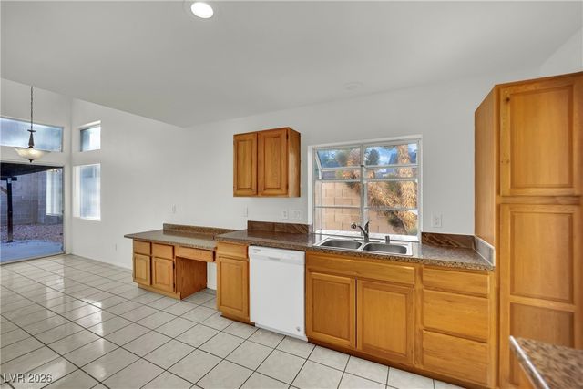 2042 Angel Falls Drive, Henderson, NV 89074