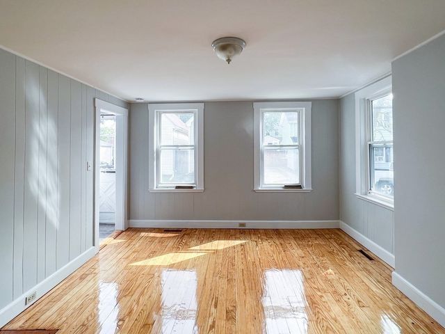 25 Common Street 1, Weymouth, MA 02188