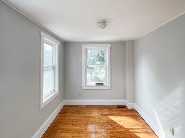 25 Common Street 1, Weymouth, MA 02188
