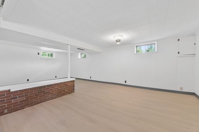 7 Janice Cir, Framingham, MA 01701