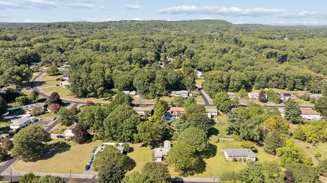 7 Janice Cir, Framingham, MA 01701