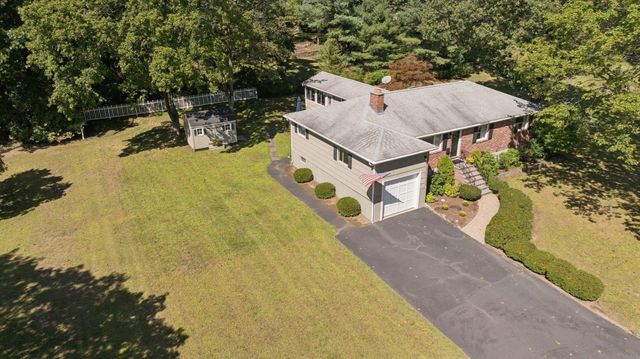 7 Janice Cir, Framingham, MA 01701