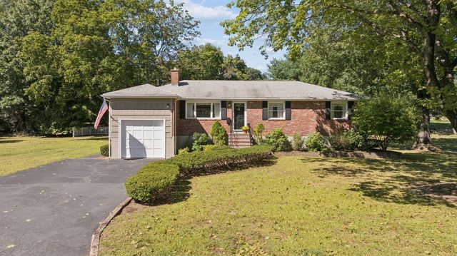7 Janice Cir, Framingham, MA 01701