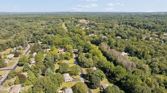 7 Janice Cir, Framingham, MA 01701