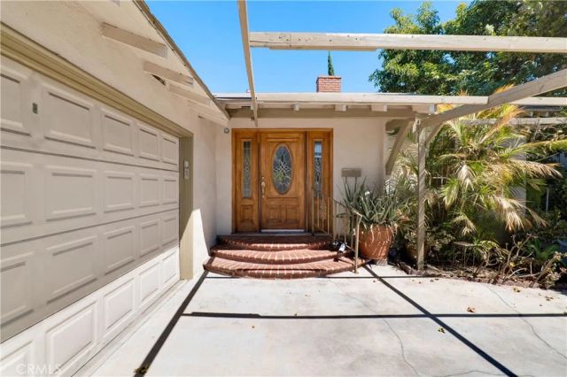 7134 Stansbury Avenue, Van Nuys, CA 91405