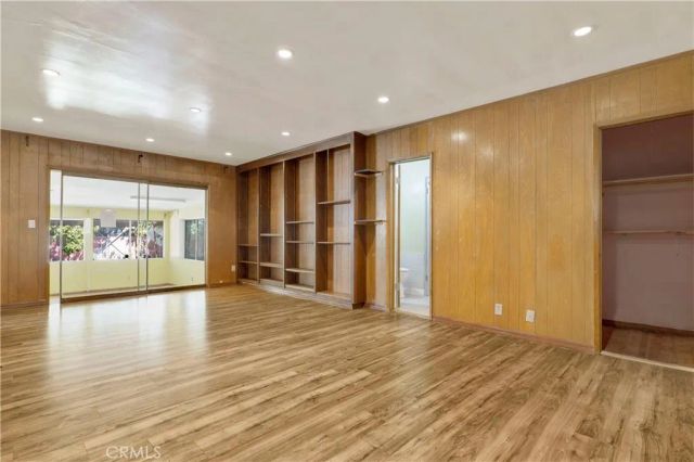7134 Stansbury Avenue, Van Nuys, CA 91405