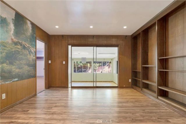 7134 Stansbury Avenue, Van Nuys, CA 91405