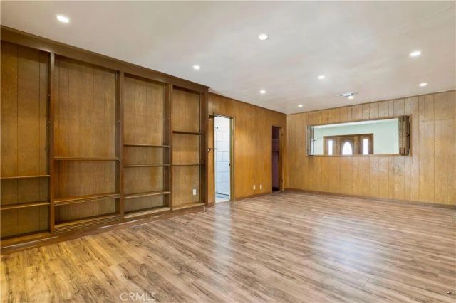 7134 Stansbury Avenue, Van Nuys, CA 91405
