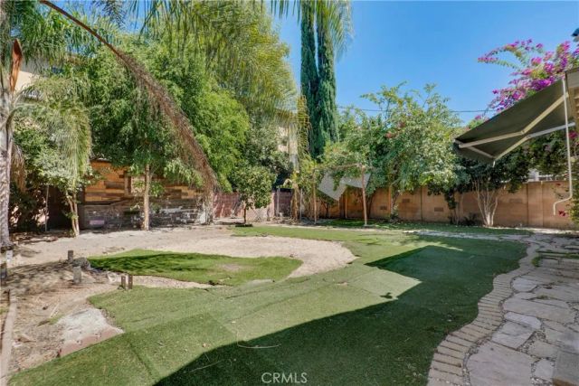 7134 Stansbury Avenue, Van Nuys, CA 91405