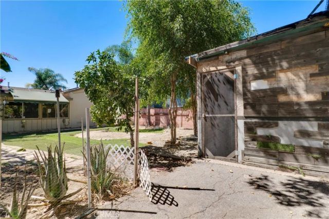 7134 Stansbury Avenue, Van Nuys, CA 91405