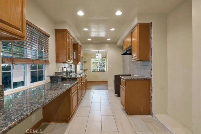 7134 Stansbury Avenue, Van Nuys, CA 91405
