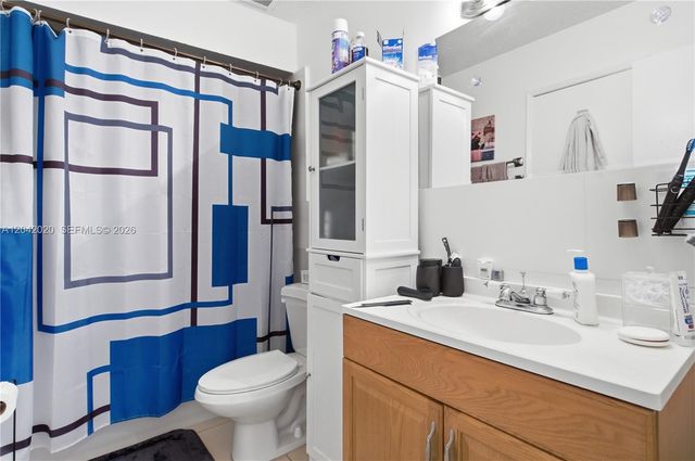 10327 NW 9th St Cir 1-7, Miami, FL 33172