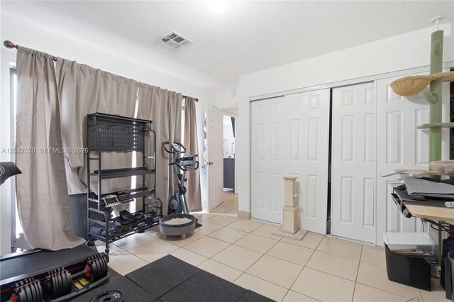 10327 NW 9th St Cir 1-7, Miami, FL 33172