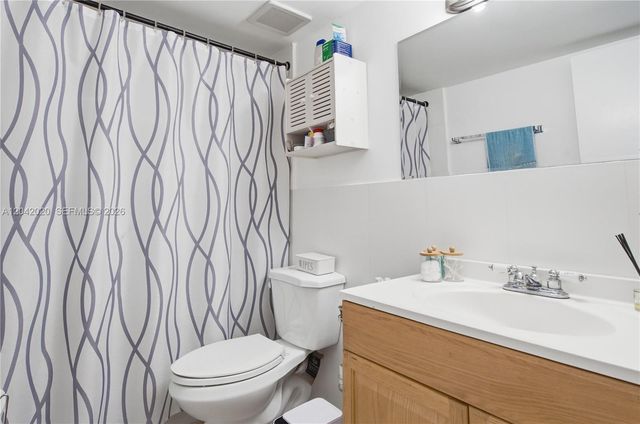 10327 NW 9th St Cir 1-7, Miami, FL 33172