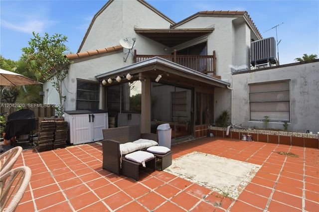 10327 NW 9th St Cir 1-7, Miami, FL 33172