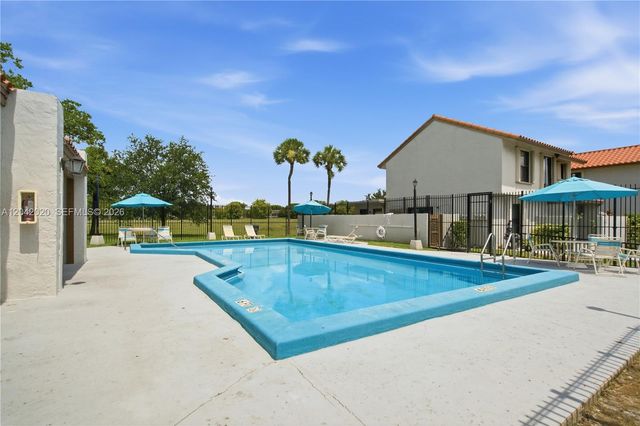 10327 NW 9th St Cir 1-7, Miami, FL 33172