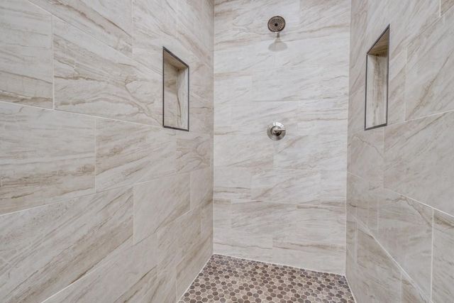 267 Jim Walter Drive, Runaway Bay, TX 76426