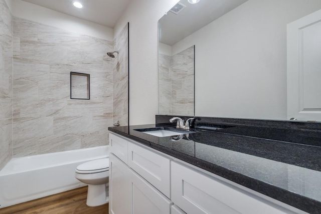 267 Jim Walter Drive, Runaway Bay, TX 76426