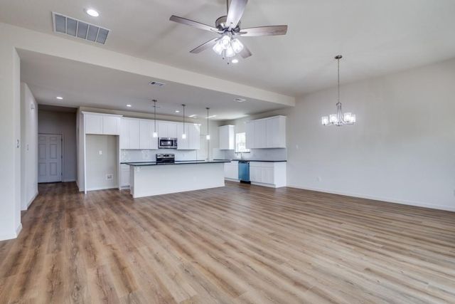 267 Jim Walter Drive, Runaway Bay, TX 76426