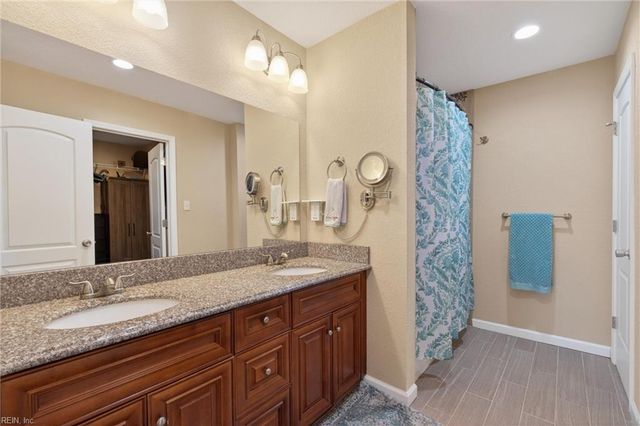 8208 Edwin DR, Norfolk, VA 23505