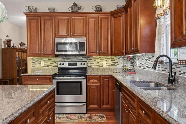 8208 Edwin DR, Norfolk, VA 23505