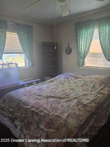 1014 W Northrup Street, Lansing, MI 48911