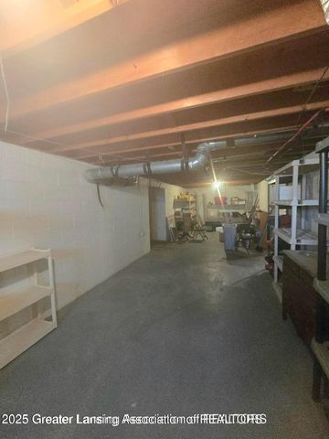 1014 W Northrup Street, Lansing, MI 48911