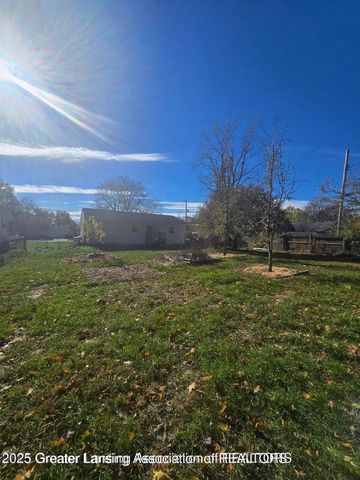 1014 W Northrup Street, Lansing, MI 48911