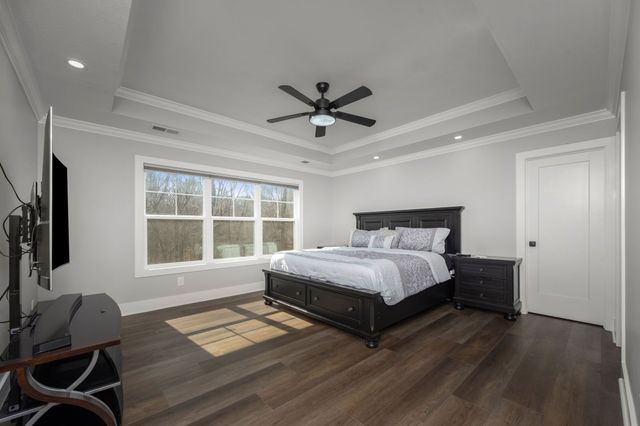 2093 Ferry Rd, Clarksville, TN 37040